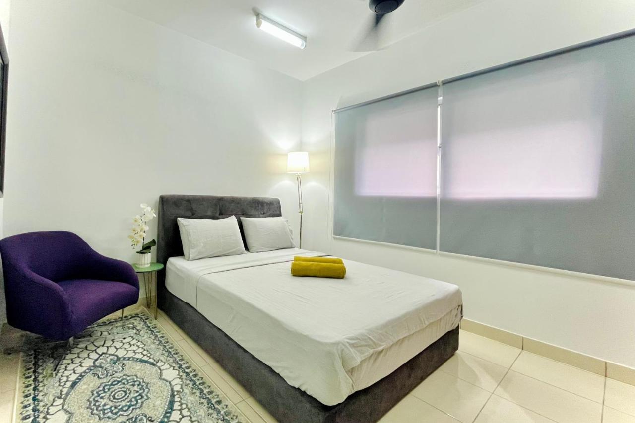 Alanis Studio Suite {Shortstay} Sepang Exterior photo